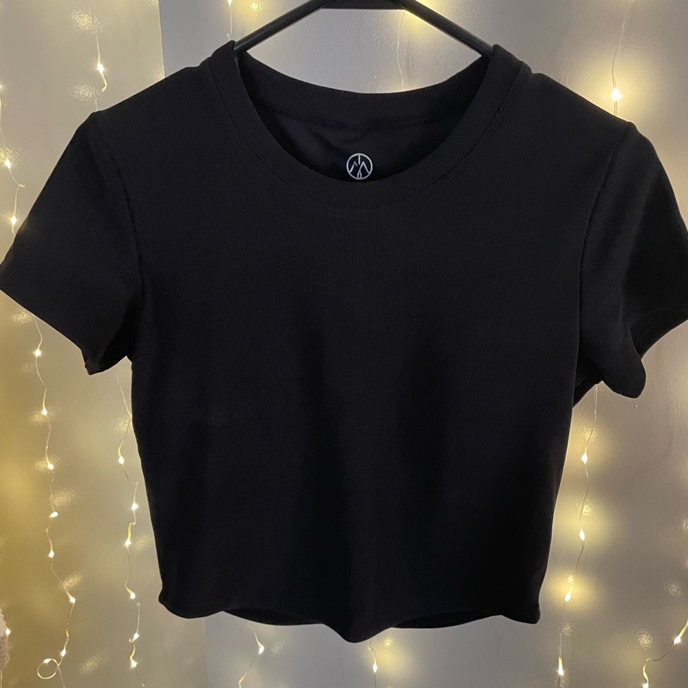 Move Theology Black Top View 2